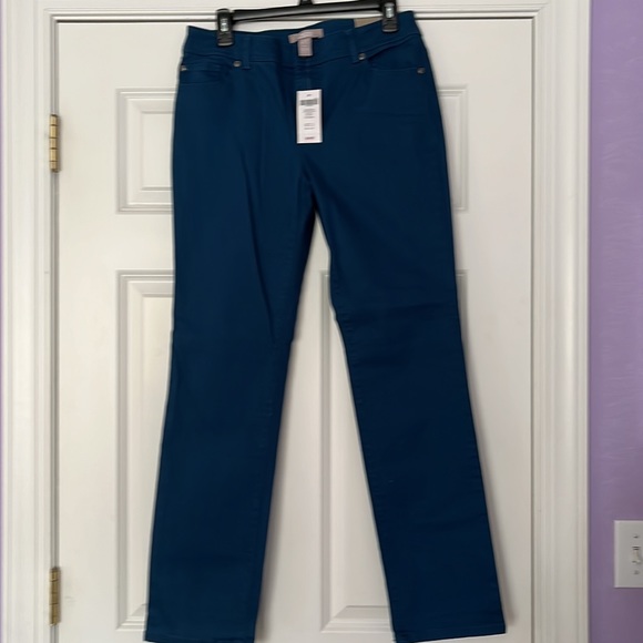 New Chico’s Pants - Picture 2 of 5